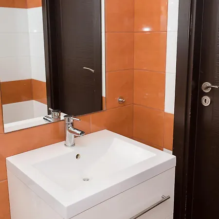 Modern 2-level With Balcony In By Flat Mаnager Apartamento *