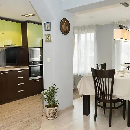 Apartamento Modern 2-level With Balcony In By Flat Mаnager *