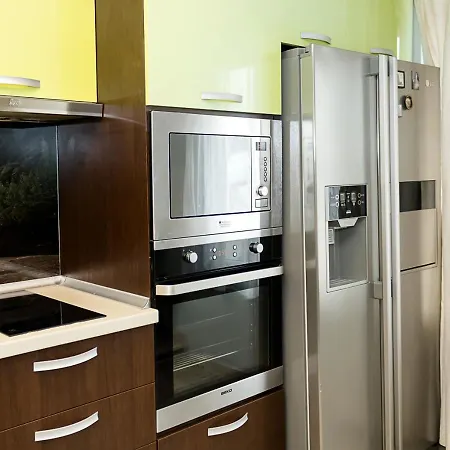 Apartamento Modern 2-level With Balcony In By Flat Mаnager